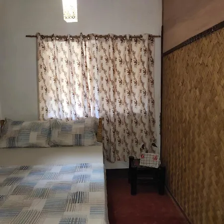 Purple Homestay Hillside Coron Exterior photo